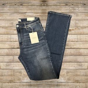 Comfort and Style Combined: Kancan Bootcut Stretch Jeans